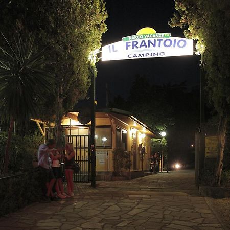 Il Frantoio Camping 산토바르톨로메오알마레 외부 사진