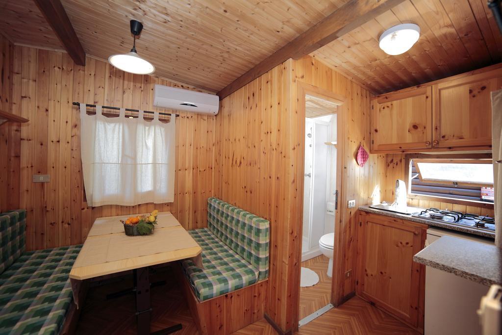 Il Frantoio Camping 산토바르톨로메오알마레 객실 사진