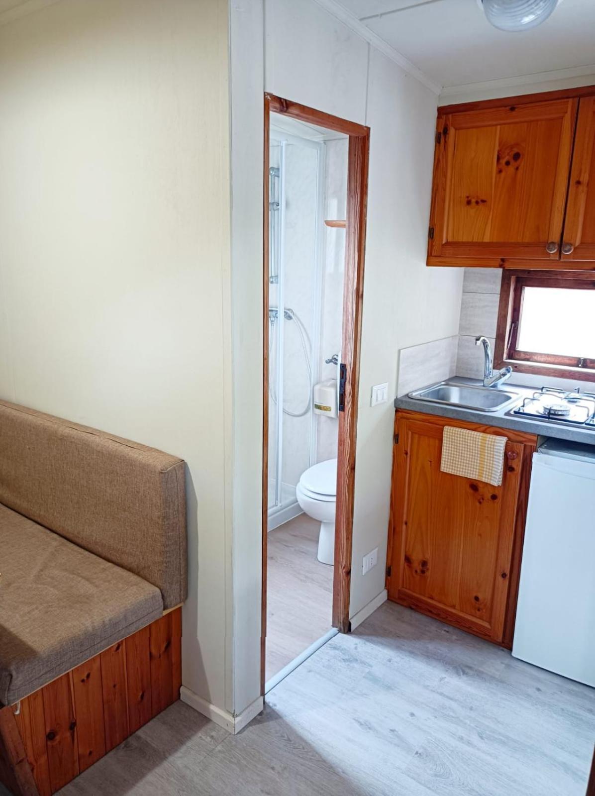 Il Frantoio Camping 산토바르톨로메오알마레 외부 사진