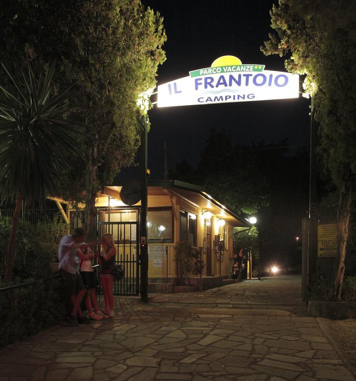 Il Frantoio Camping 산토바르톨로메오알마레 외부 사진
